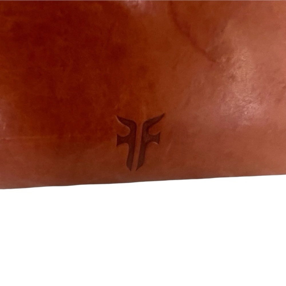 Frye Elegant Tan Leather Tote Bag - Picture 5 of 5